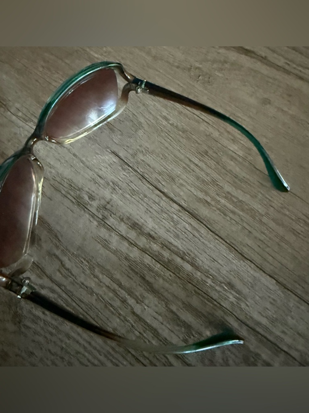 Sunglasses - Picture 3 of 4